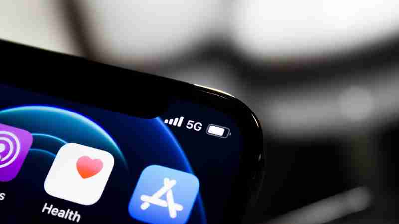 format w, tags: ericsson und e& uae auf der gitex 2025 - unsplash